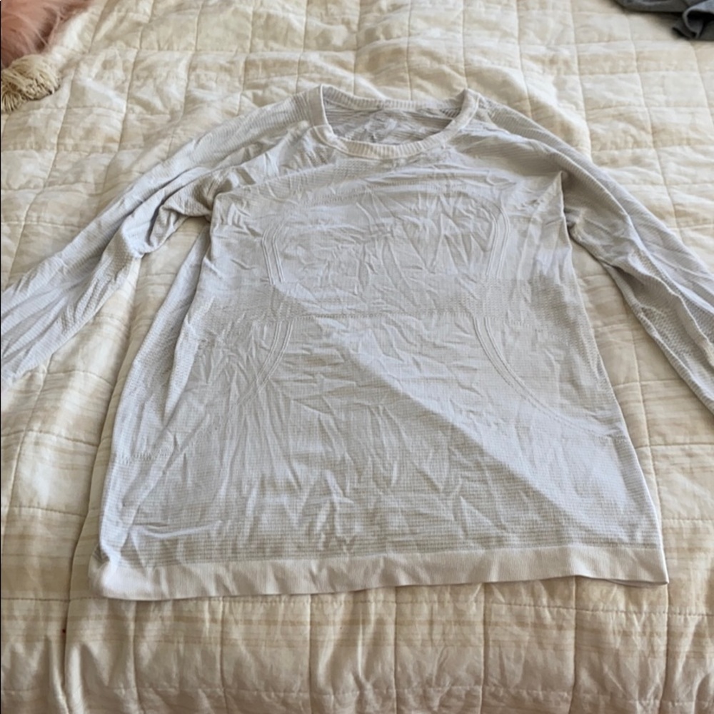 White lululemon long sleeve